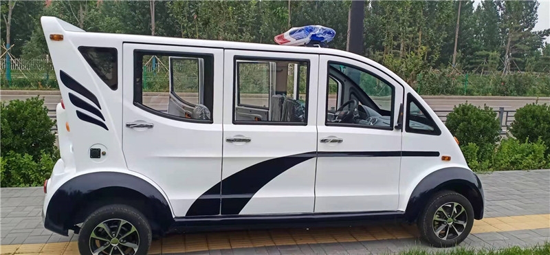 兴庆警用巡逻车